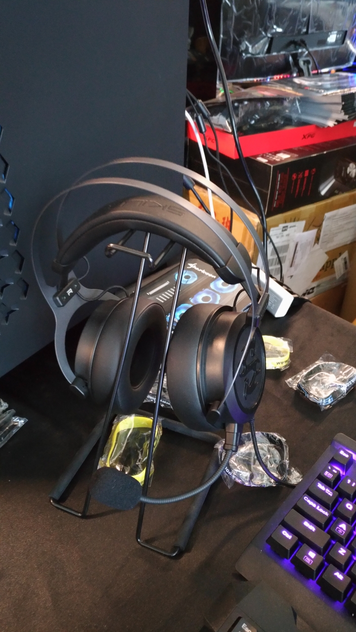 2018XF台北網聚~電腦就醬玩!電競、水冷、挖礦 多元應用體驗會心得