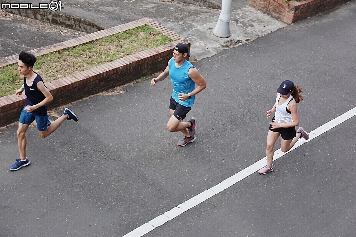 小惡魔運動版編輯莫里斯(Morris)前進美國Hood to Coast大賽,高強度間歇跑加上耐熱訓練 小惡魔運動版編輯莫里斯(Morris)前進美國Hood to Coast大賽,高強度間歇跑加上耐熱訓練