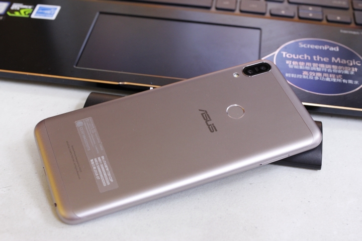 Zenfone Max Pro 酷炫銀 3G/32G 實機
