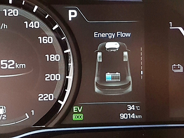 現代汽車 IONIQ Hybrid 試駕心得分享
