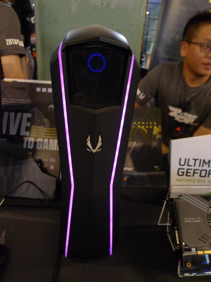 2018XF台北網聚~電腦就醬玩!電競、水冷、挖礦 多元應用體驗會心得
