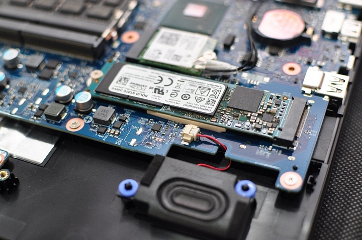 GIGABYTE Sabre 17-W8,八代新機測試報告