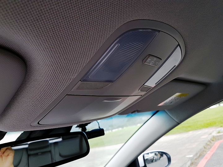 現代汽車 IONIQ Hybrid 試駕心得分享