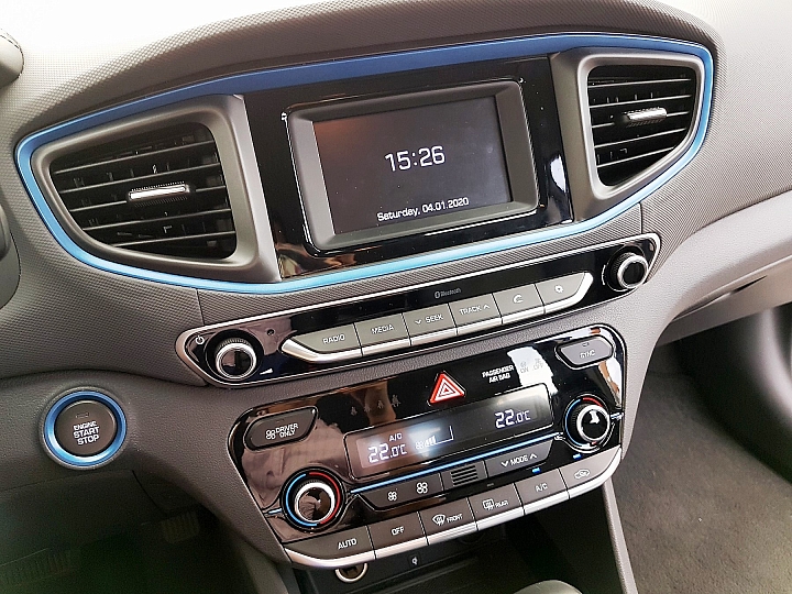 現代汽車 IONIQ Hybrid 試駕心得分享