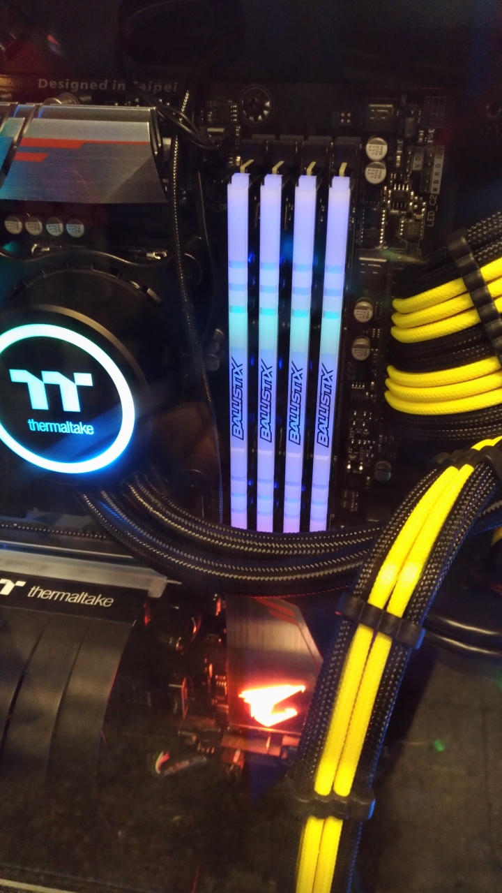 2018XF台北網聚~電腦就醬玩!電競、水冷、挖礦 多元應用體驗會心得