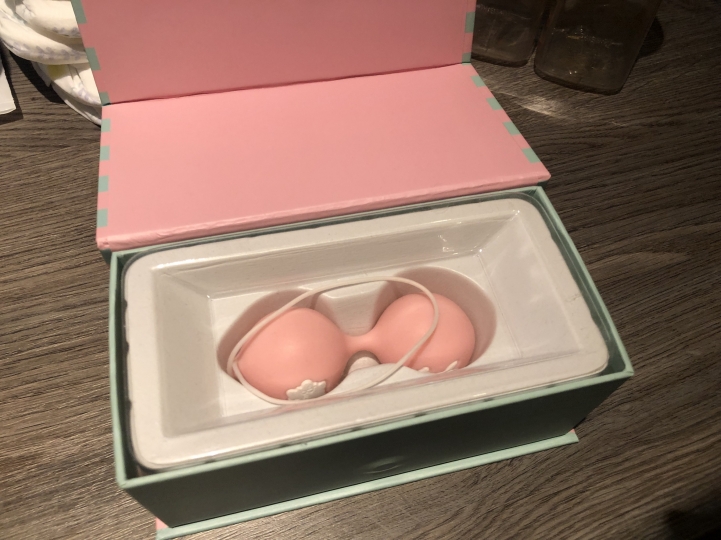 開箱 「聰明球」日本bunny粉紅兔 (聽大大意見決定來鍛鍊骨盆底肌)
