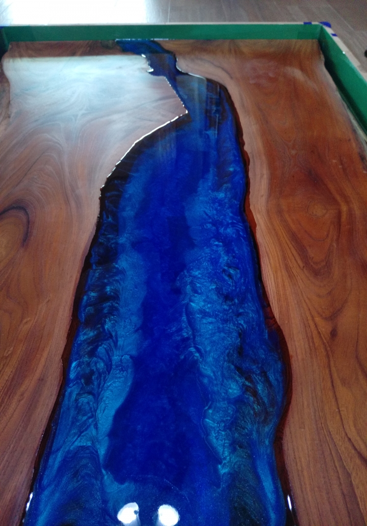 Epoxy櫸木河流桌開箱