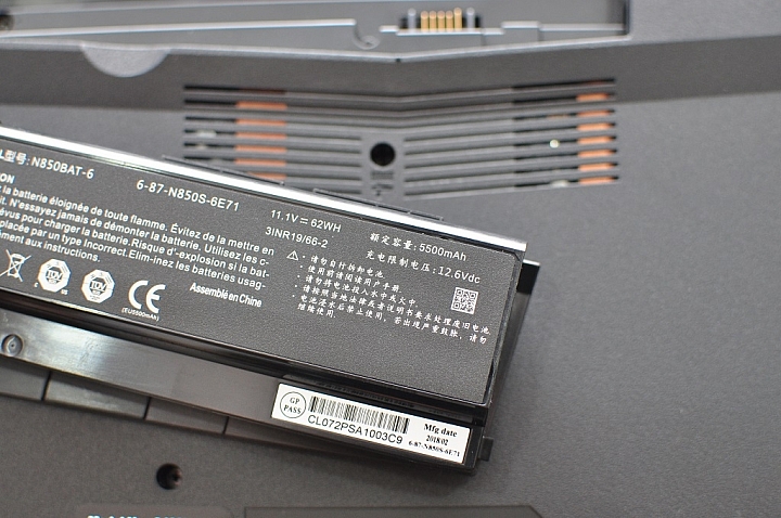 GIGABYTE Sabre 17-W8,八代新機測試報告