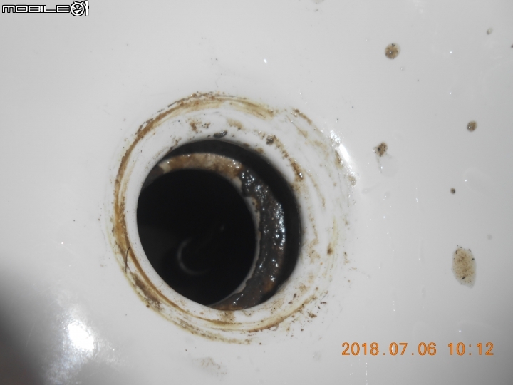 按壓式落水頭更換之排水管更換