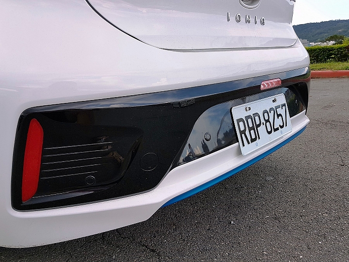 現代汽車 IONIQ Hybrid 試駕心得分享