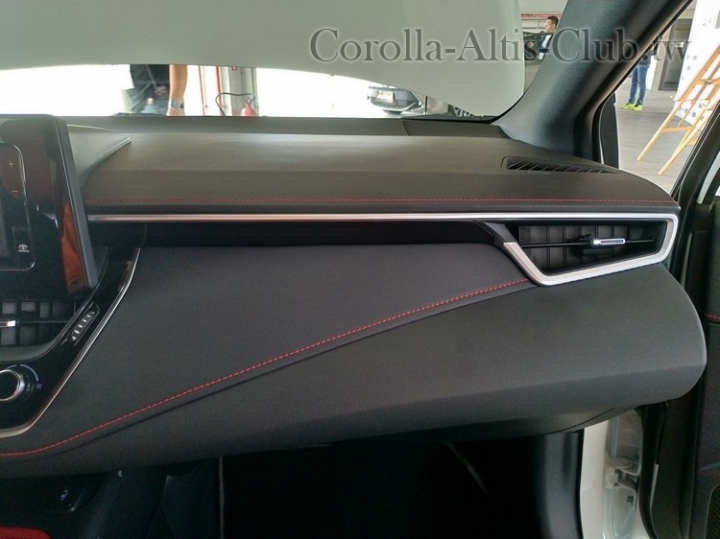 Auris 有史以來操控性最好的 Toyota