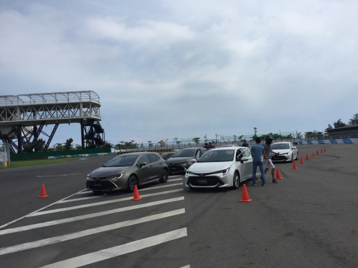 Toyota Auris大鵬灣試駕心得
