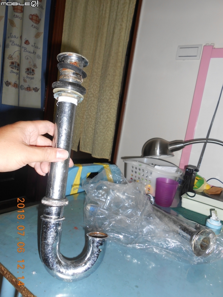 按壓式落水頭更換之排水管更換