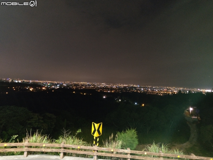 U12+ 透視藍 簡單開箱及使用2個星期心得感