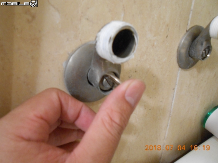 水龍頭的陶瓷閥芯更換
