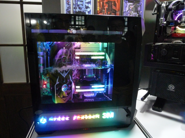 2018XF台北網聚~電腦就醬玩!電競、水冷、挖礦 多元應用體驗會心得
