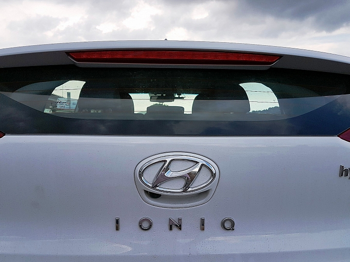  現代汽車 IONIQ Hybrid 試駕心得分享