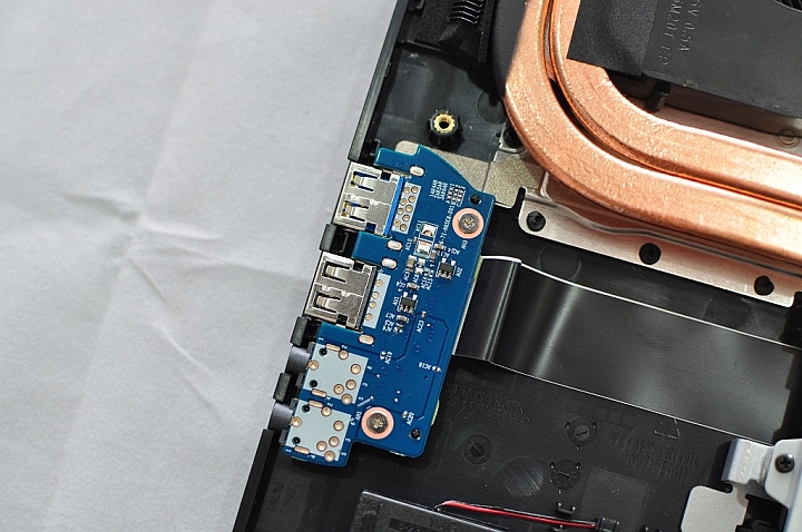 GIGABYTE Sabre 17-W8,八代新機測試報告