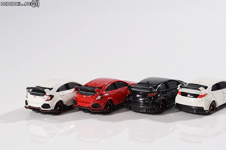 TOMICA Honda Civic Type R FK8/FK2前、後代對照 TOMICA Honda Civic Type R FK8/FK2前、後代對照