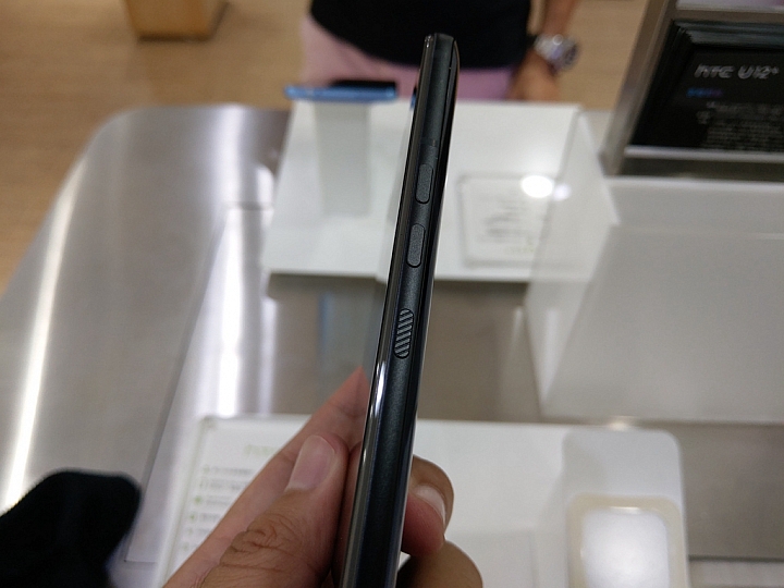 HTC U12+體驗分享及特別企劃高雄亞太生活圈網速實測大PK