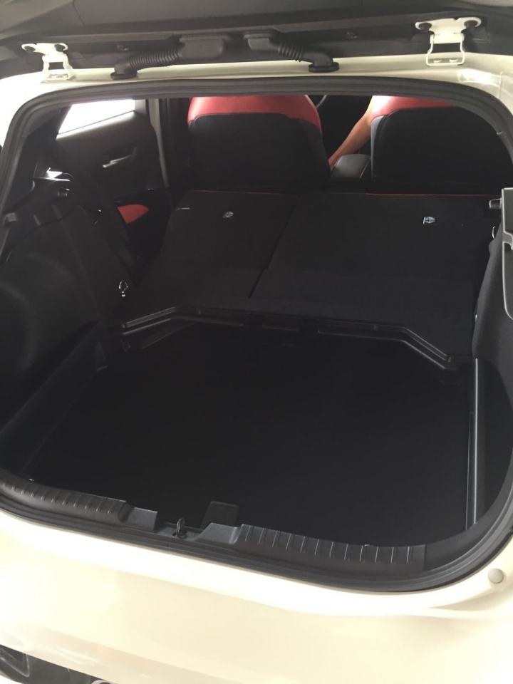 Toyota Auris大鵬灣試駕心得