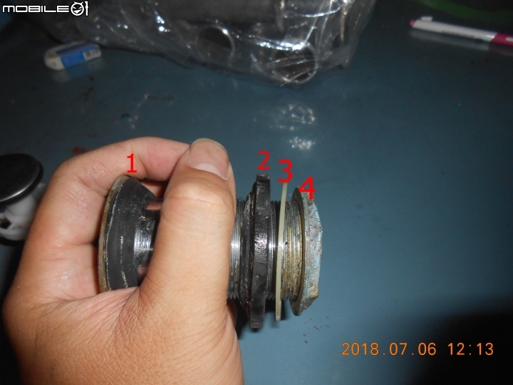 按壓式落水頭更換之排水管更換