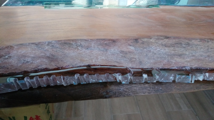 Epoxy櫸木河流桌開箱