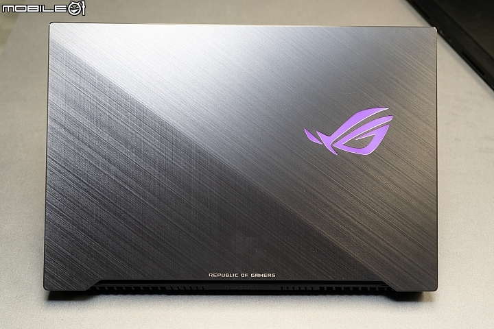 為 ROG 添新兵! ASUS 正式發表『西風之神 S』輕薄電競筆電!