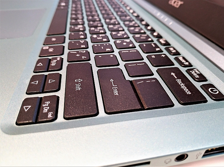 ACER SF114 馬卡龍綠 簡單開箱