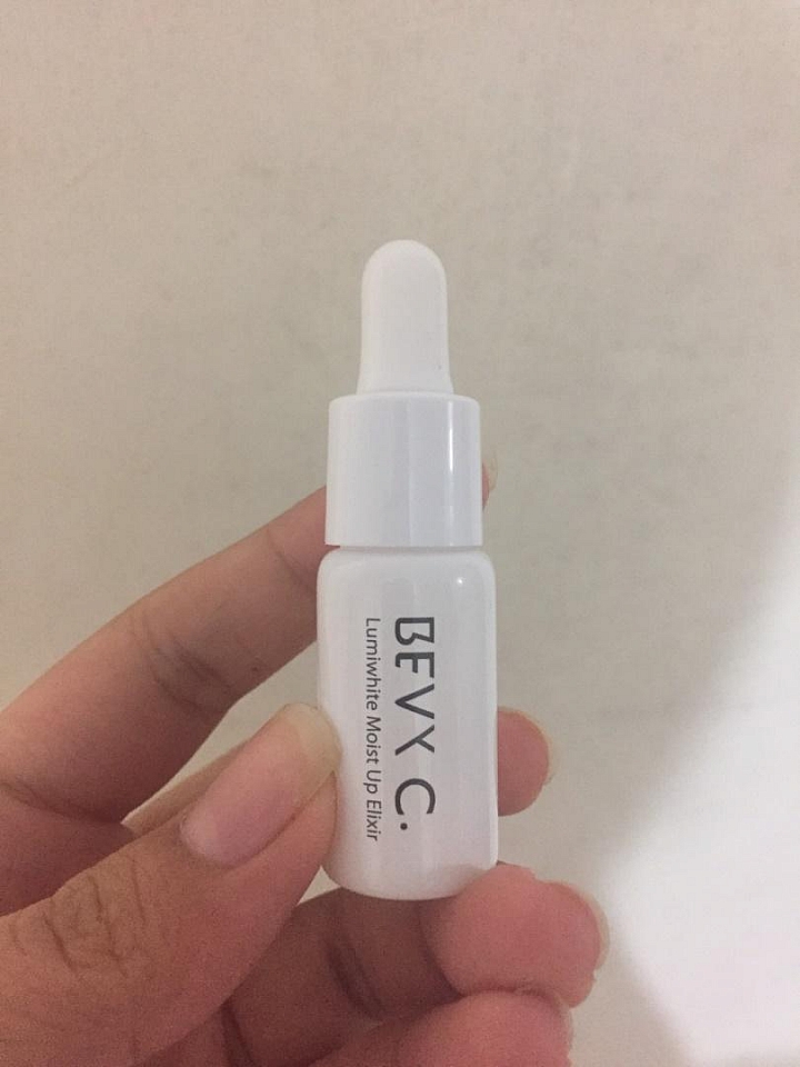 BEVY C. 妝前保濕精華 心得