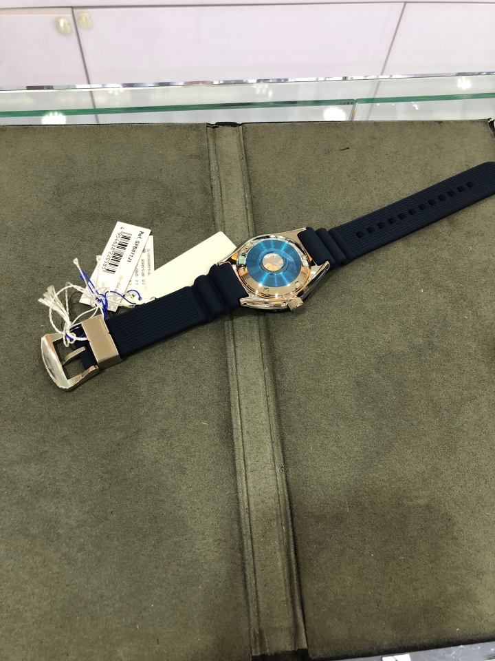 開箱 SEIKO 精工 Prospex PADI 潛水機械錶 SPB071J1