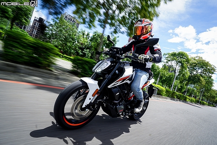 KTM 125 Duke試駕 自由奔放城市遊俠 KTM 125 Duke試駕 自由奔放城市遊俠