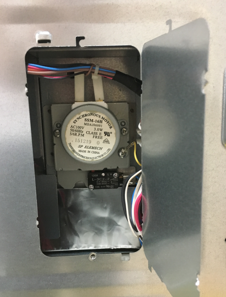 日立水波爐 MRO-RS8 微波時快爆炸的怪聲