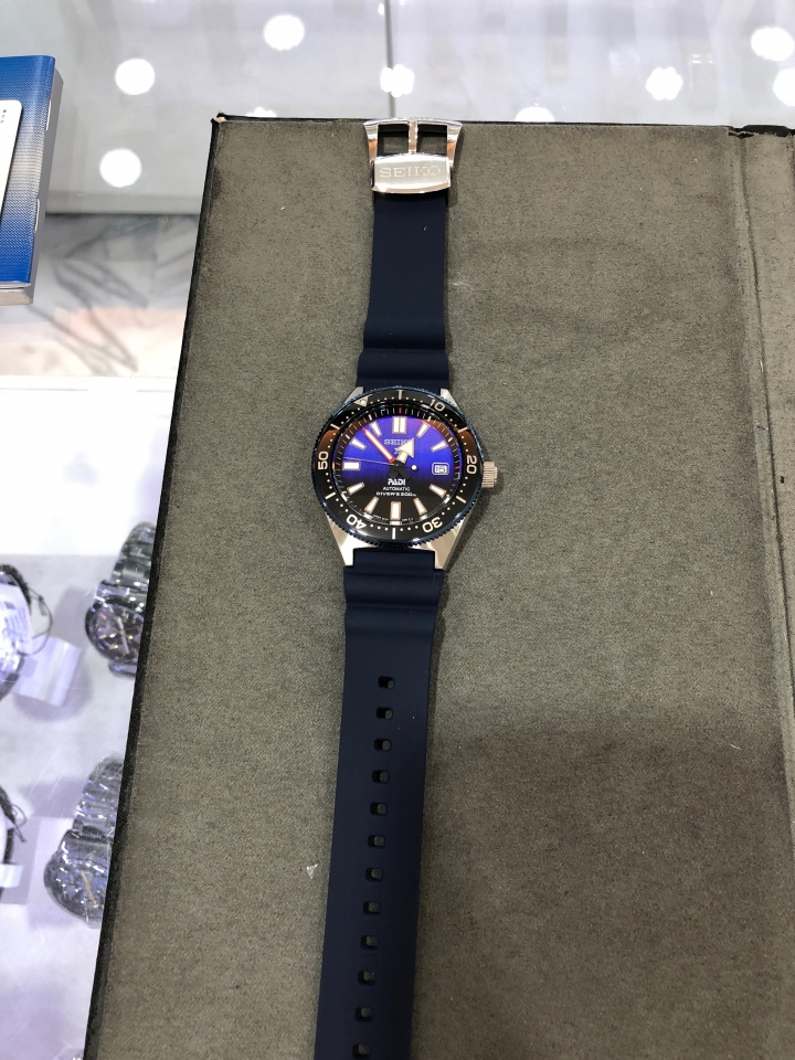 開箱 SEIKO 精工 Prospex PADI 潛水機械錶 SPB071J1