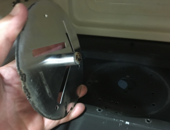 日立水波爐 MRO-RS8 微波時快爆炸的怪聲