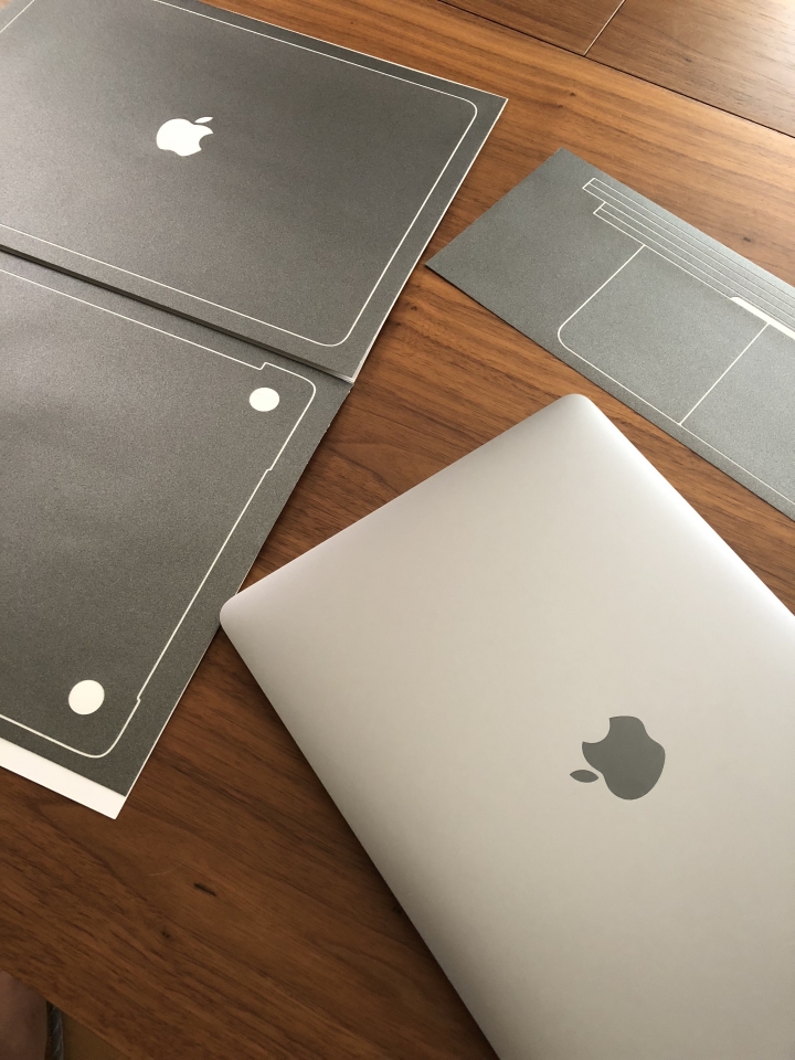 MacBook Pro 13 2018開箱 & Wraplus保護貼
