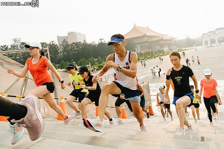 Run with Morris! 體驗Nike Zoom Pegasus Turbo帶來的全新感受。