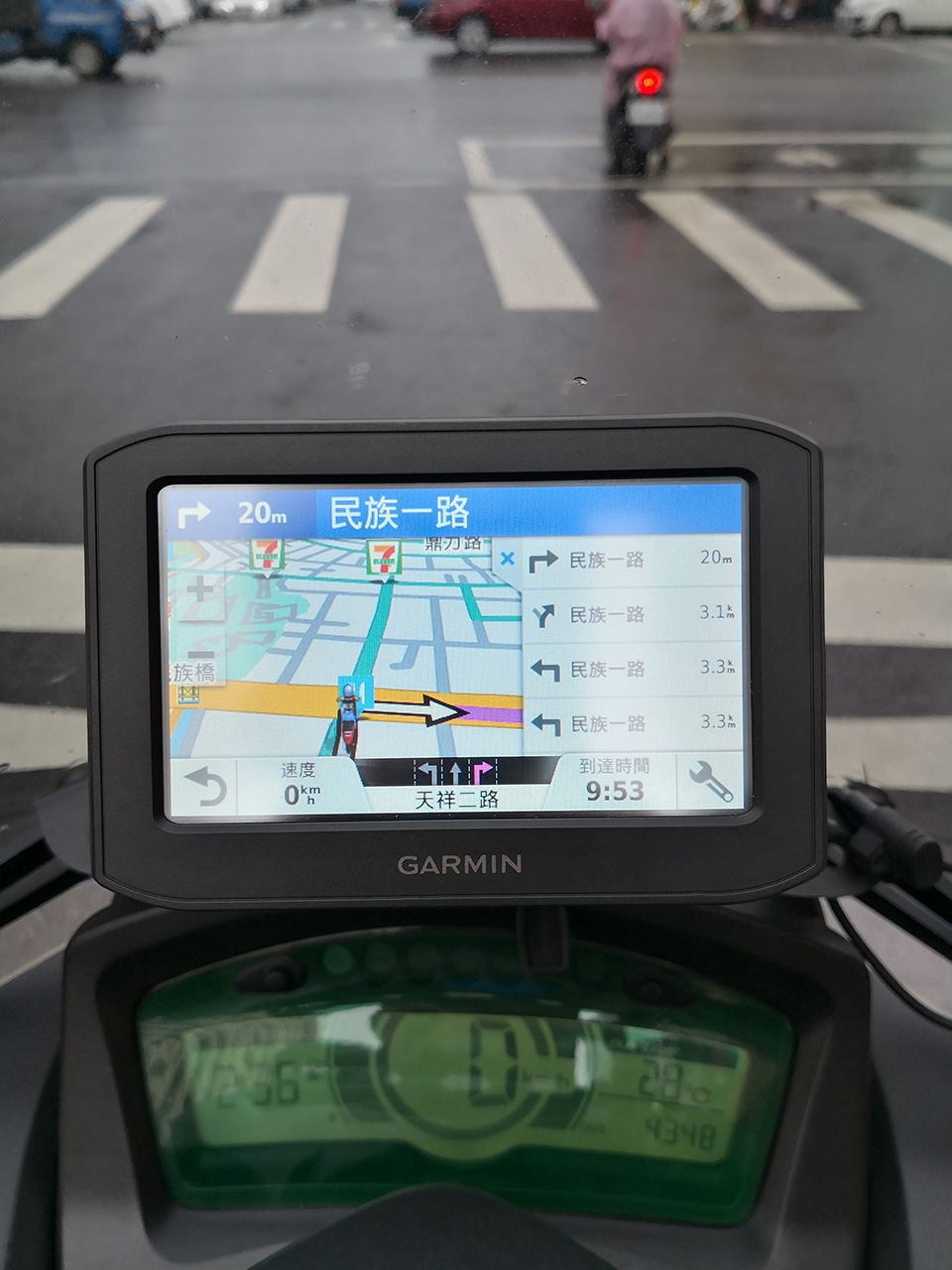 Garmin zūmo 396導航機 X YAMAHA Tricity 155安裝與使用心得