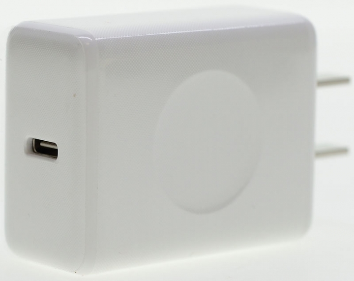 錘子堅果QC4+快速充電器CD106開箱測試