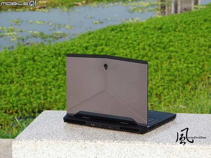 追求電競筆電最佳設計 - Dell Alienware 17 R5最高階版分享