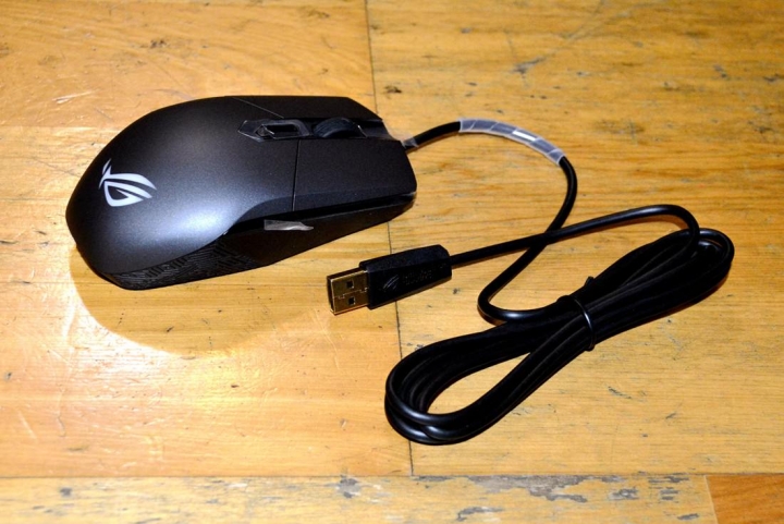 行動電競的利器 ASUS ROG GU501GM 筆記型電腦 開箱測試分享