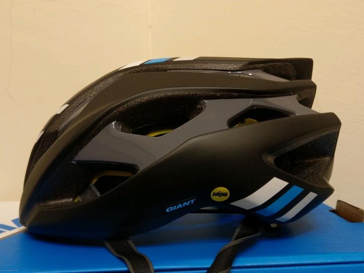 【開箱】2019 GIANT ADVANCED 2 KOM (圖多文長)