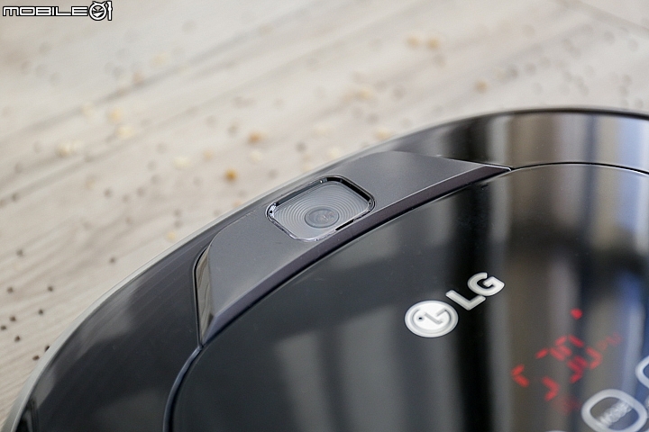 LG CordZero 三眼濕拖版掃地機器人搭載上中下三顆鏡頭 LG CordZero 三眼濕拖版掃地機器人搭載上中下三顆鏡頭
