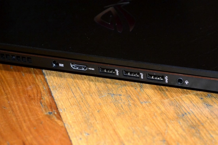 行動電競的利器 ASUS ROG GU501GM 筆記型電腦 開箱測試分享
