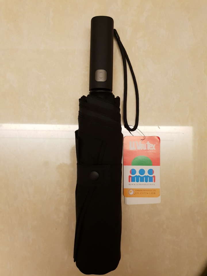 雷不雷開給您看~小米折疊傘、紅米note 5極簡保護套、小米2port充電器開箱