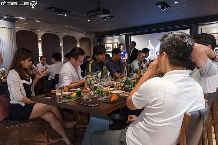 蘇格登窖藏42年原酒品酩會-帝亞吉歐威士忌會所(Diageo Malts Society) 蘇格登窖藏42年原酒品酩會-帝亞吉歐威士忌會所(Diageo Malts Society)