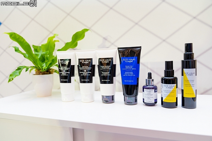HAIR RITUEL by Sisley系列強調髮肌與髮絲同步保養,除了有效賦活髮根,也能強韌髮絲結構。 HAIR RITUEL by Sisley系列強調髮肌與髮絲同步保養,除了有效賦活髮根,也能強韌髮絲結構。