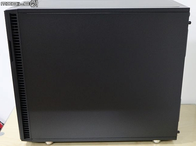質感美型 Fractal Design R6 Black TG 靜音機殼王者開箱