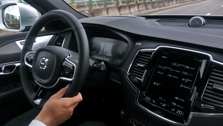 XC90 T5R試乘 跑車座椅或是通風座椅 煩請給建議