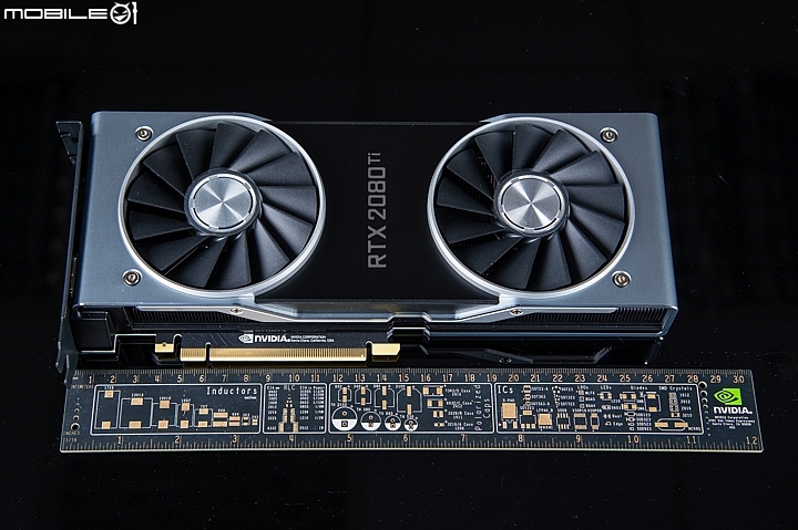 NVIDIA GeForce RTX2080Ti&RTX2080 FE版顯示卡開箱